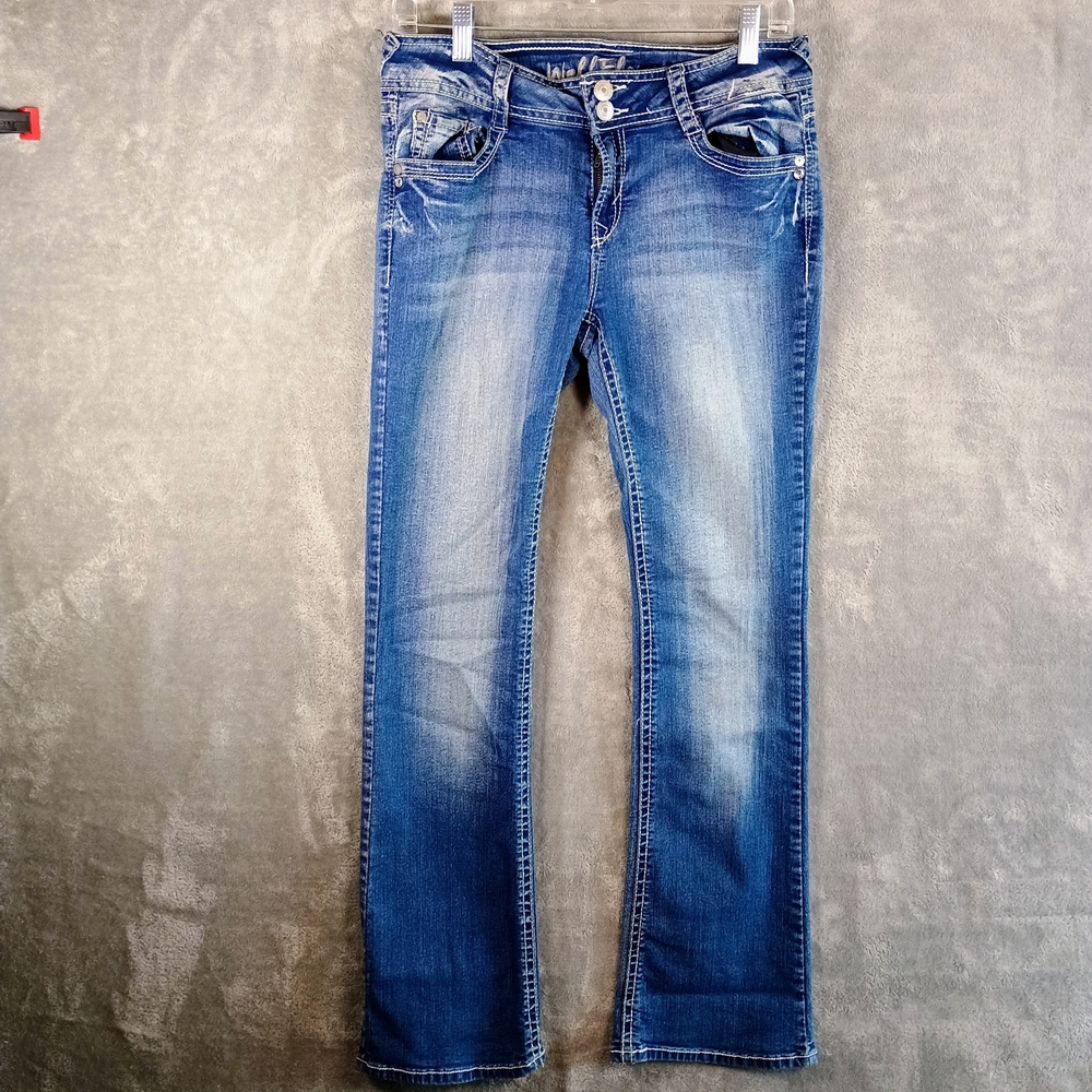 Wallflower Slight Bootcut/Straight Y2K Inspired Jeans for Women Size 9